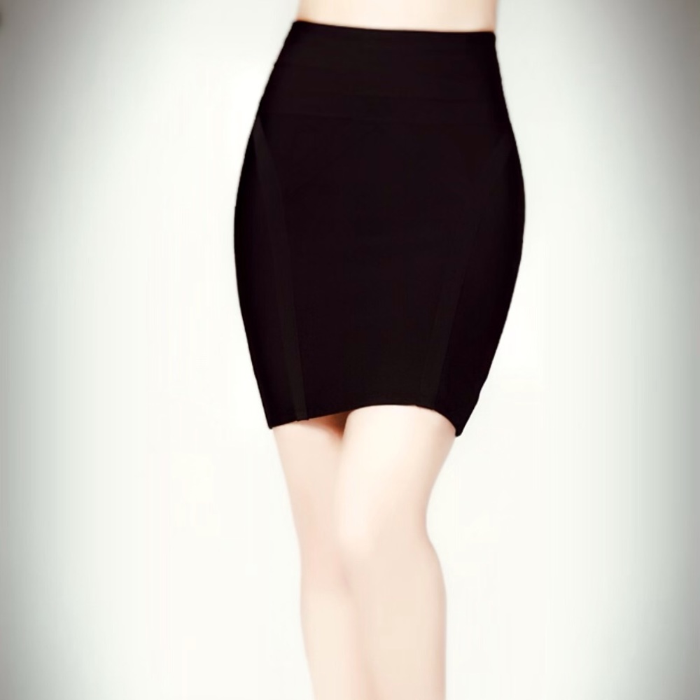 Bebe: 💃🏼 Black Bandage H/waisted Bodycon skirt.